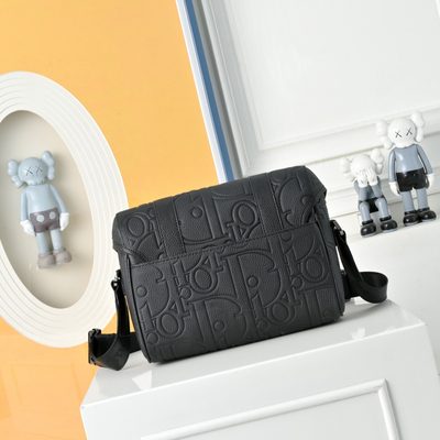 Dior Hit the Road messenger bag — 3