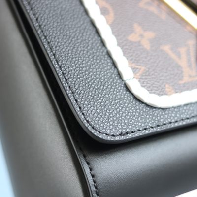 Louis Vuitton Bag — 5
