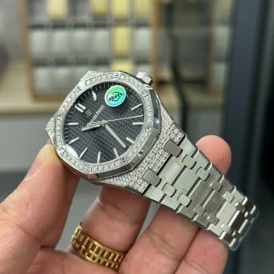 AP Watch — 7