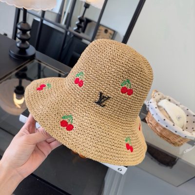 LV bucket hat — 5