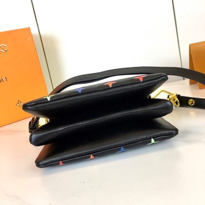 Louis Vuitton Bag — 6