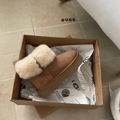 UGG platform ankle boot — 6