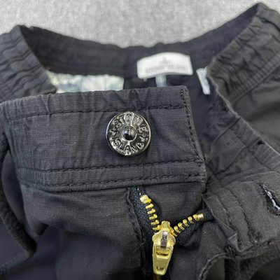 Stone Island — 11