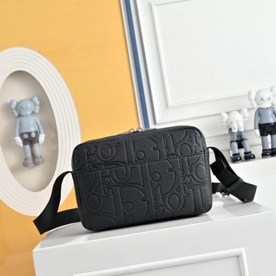 Dior Rider Zipped Messenger Bag in black — 3