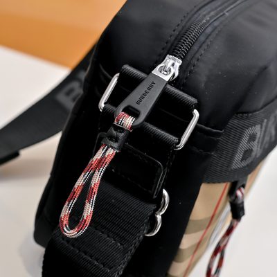 Burberry crossbody bag — 7