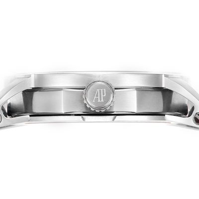 AP Watch — 8