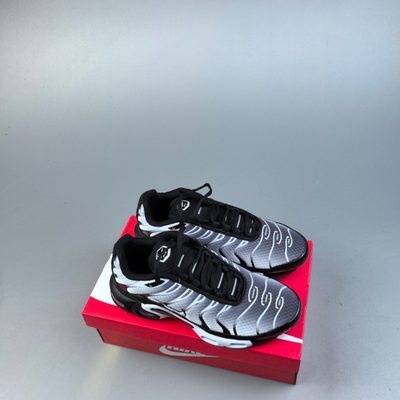 Nike Air Max Plus trainers — 5