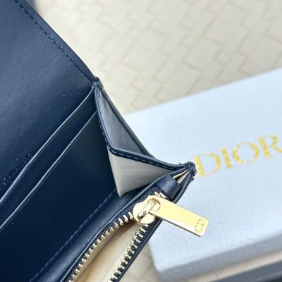 Dior 30 Montaigne Glycine wallet — 6