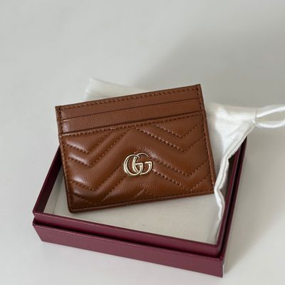 Gucci GG Marmont card case — 3