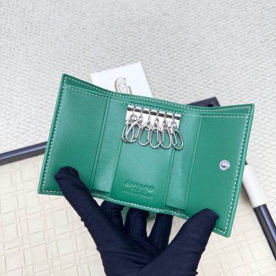 Accessories — 4