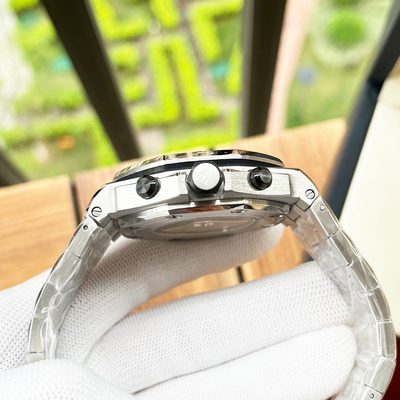 AP Watch — 7