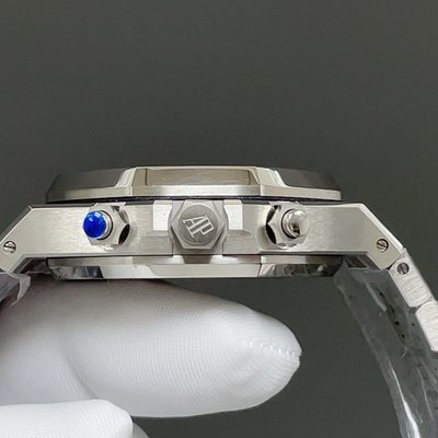 AP Watch — 7