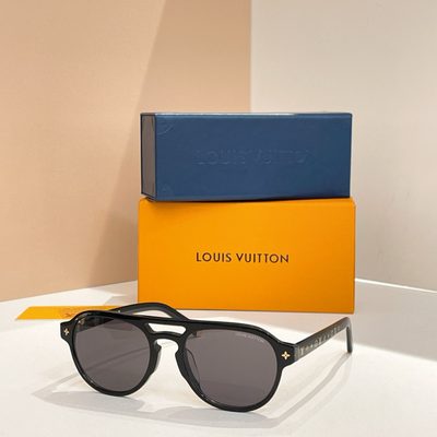 LV Sunglasses — 6