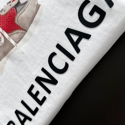 Balenciaga T-Shirt — 8
