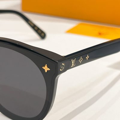 LV Sunglasses — 4
