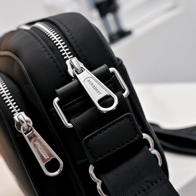 Burberry crossbody bag — 5