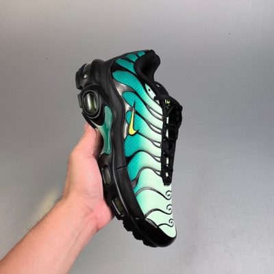 Nike Air Max Plus trainers — 6