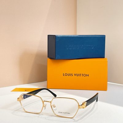 LV Sunglasses — 3