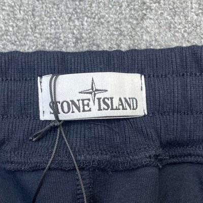 Stone Island — 12