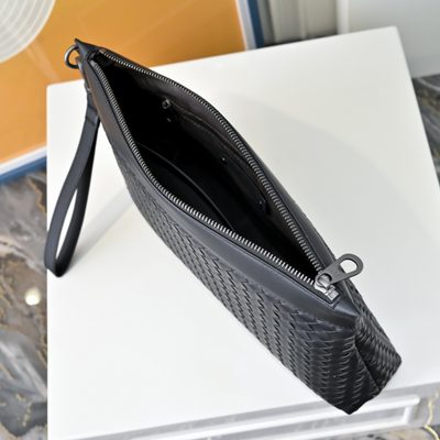 Bottega Veneta Intrecciato leather clutch bag — 8