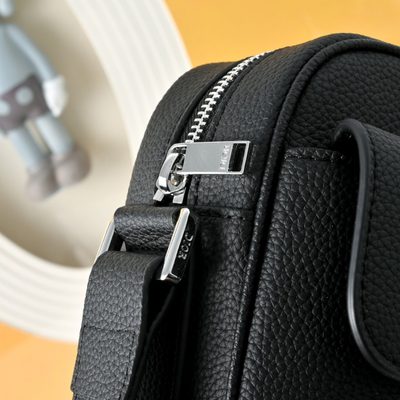 Dior CD Icon messenger bag — 5