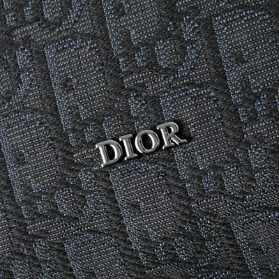 Dior toiletry bag — 5