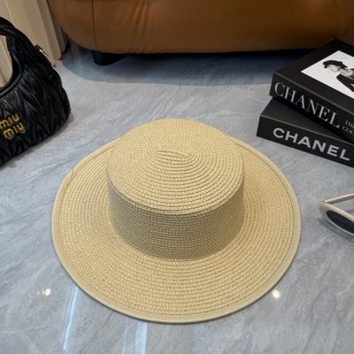 Loewe Paula's Ibiza raffia sun hat — 3
