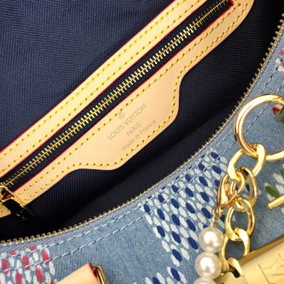 Louis Vuitton Bag — 8