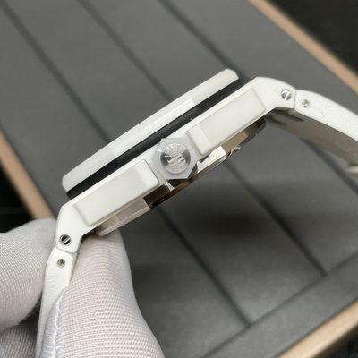 AP Watch — 6