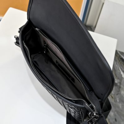 Bottega Veneta messenger bag — 8