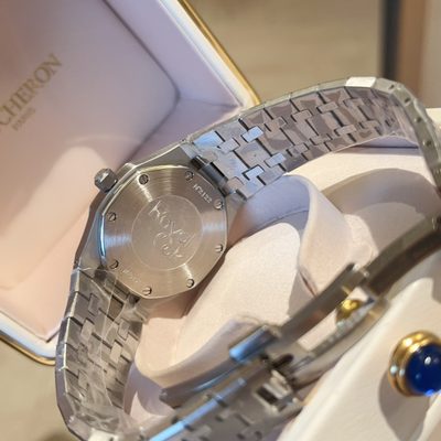 AP Watch — 5