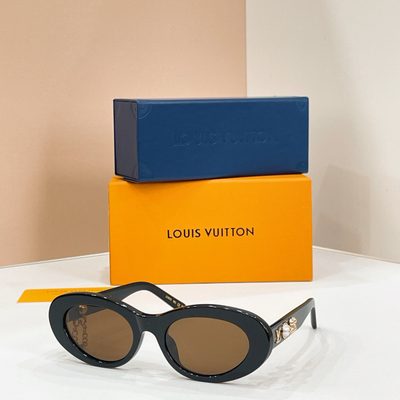 LV Sunglasses — 3
