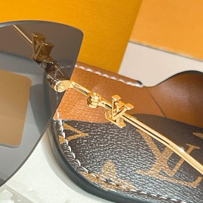 LV Sunglasses — 6