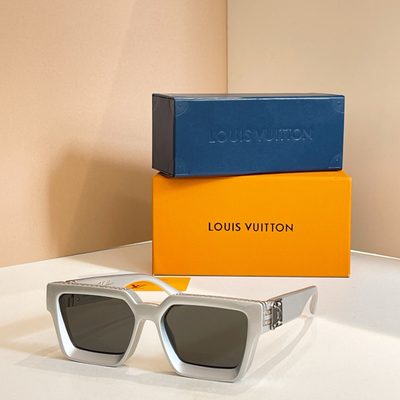 LV Sunglasses — 3
