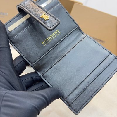 Burberry Card Holder — 4