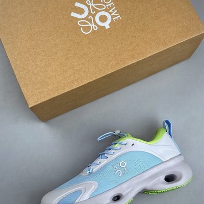 Loewe x On Cloudsolo blue running shoe — 3