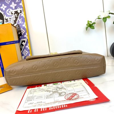 Louis Vuitton Bag — 7