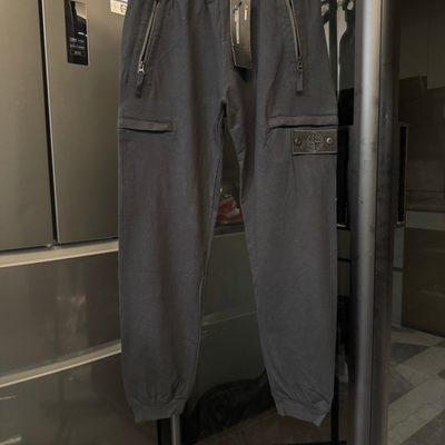 Stone Island — 8