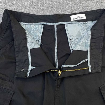 Stone Island — 10