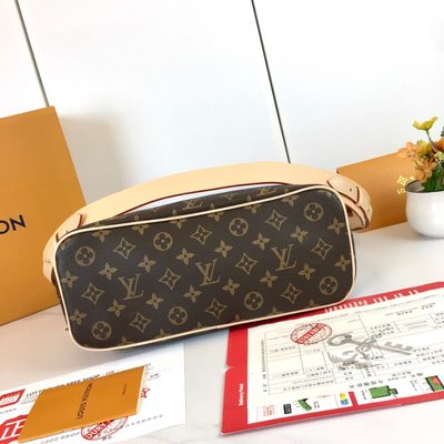 Louis Vuitton Bag — 8