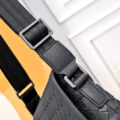 Bottega Veneta messenger bag — 4