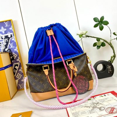 Louis Vuitton Bag — 7