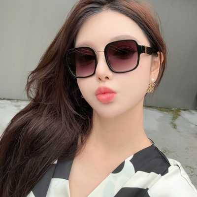 LV Sunglasses — 4