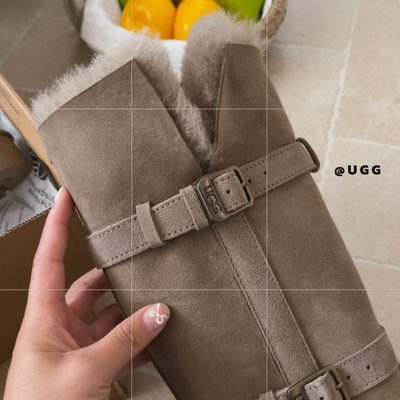 UGG Short Valerie Platform Boots — 8