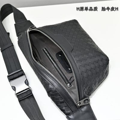 Bottega Veneta Intrecciato leather belt bag — 8