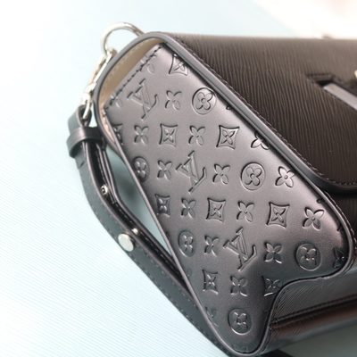 Louis Vuitton Bag — 5