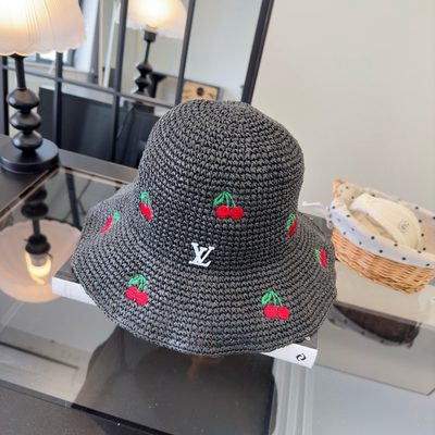 LV bucket hat — 3