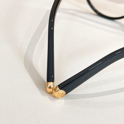 LV Sunglasses — 9