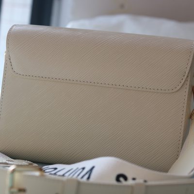 Louis Vuitton Bag — 8