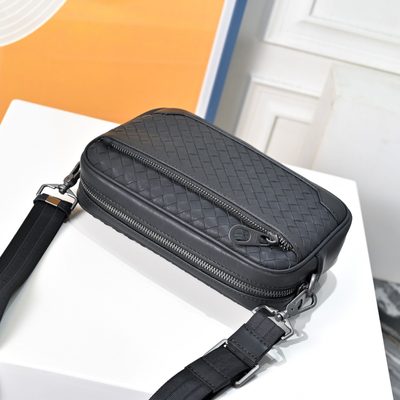 Bottega Veneta Intrecciato messenger bag — 7